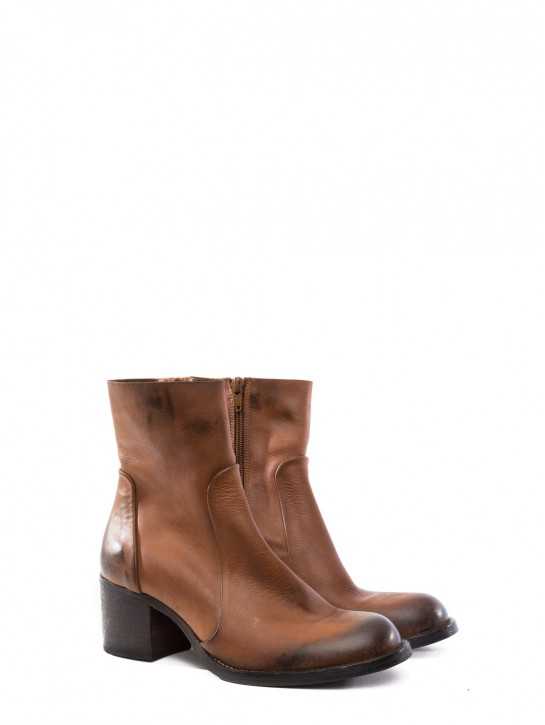 Strategia LEATHER ANKLE BOOTS