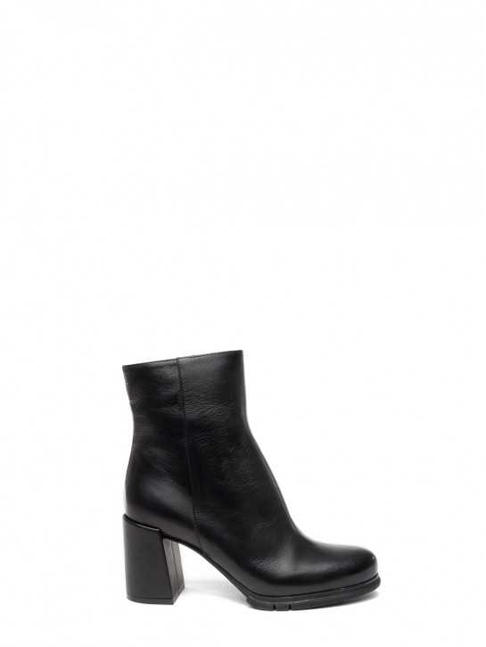 SILVIE LEATHER ANKLE BOOTS