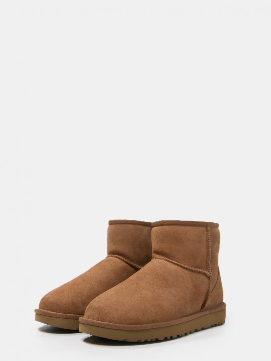 UGG Classic Mini II