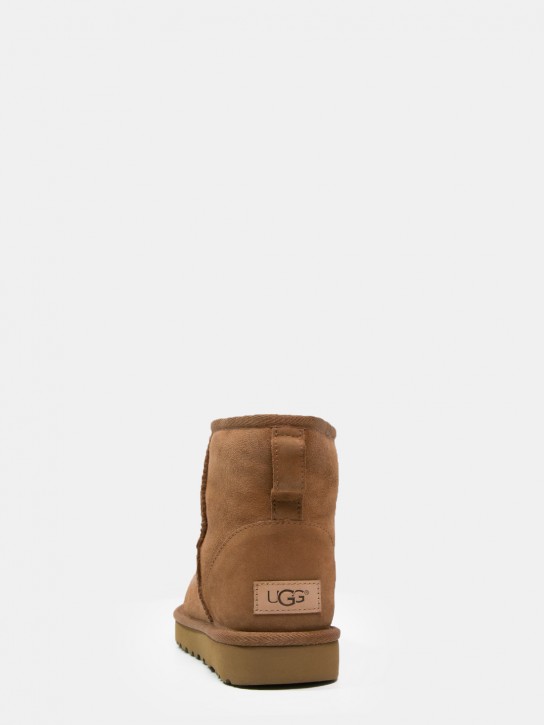 UGG Classic Mini II