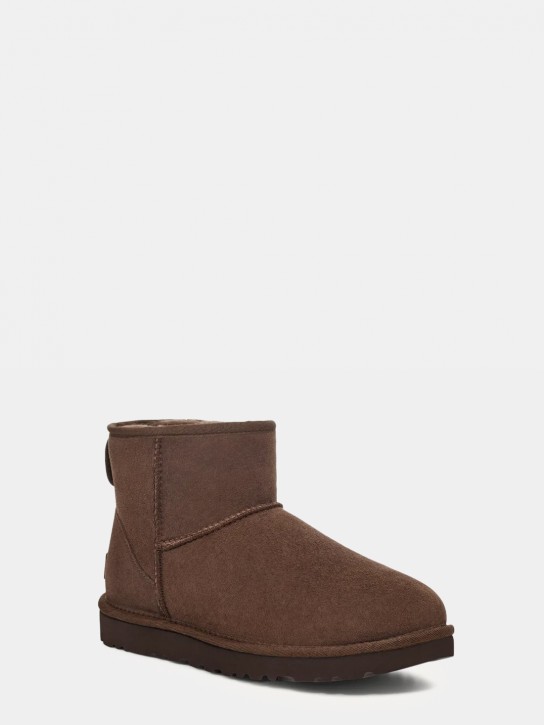 UGG Classic Mini II