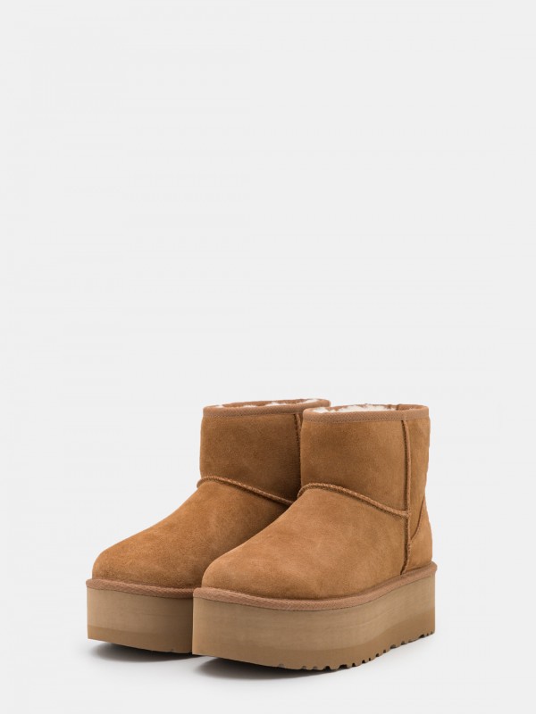 UGG Classic mini platform